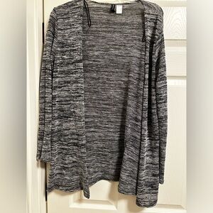 Breazy cardigan
